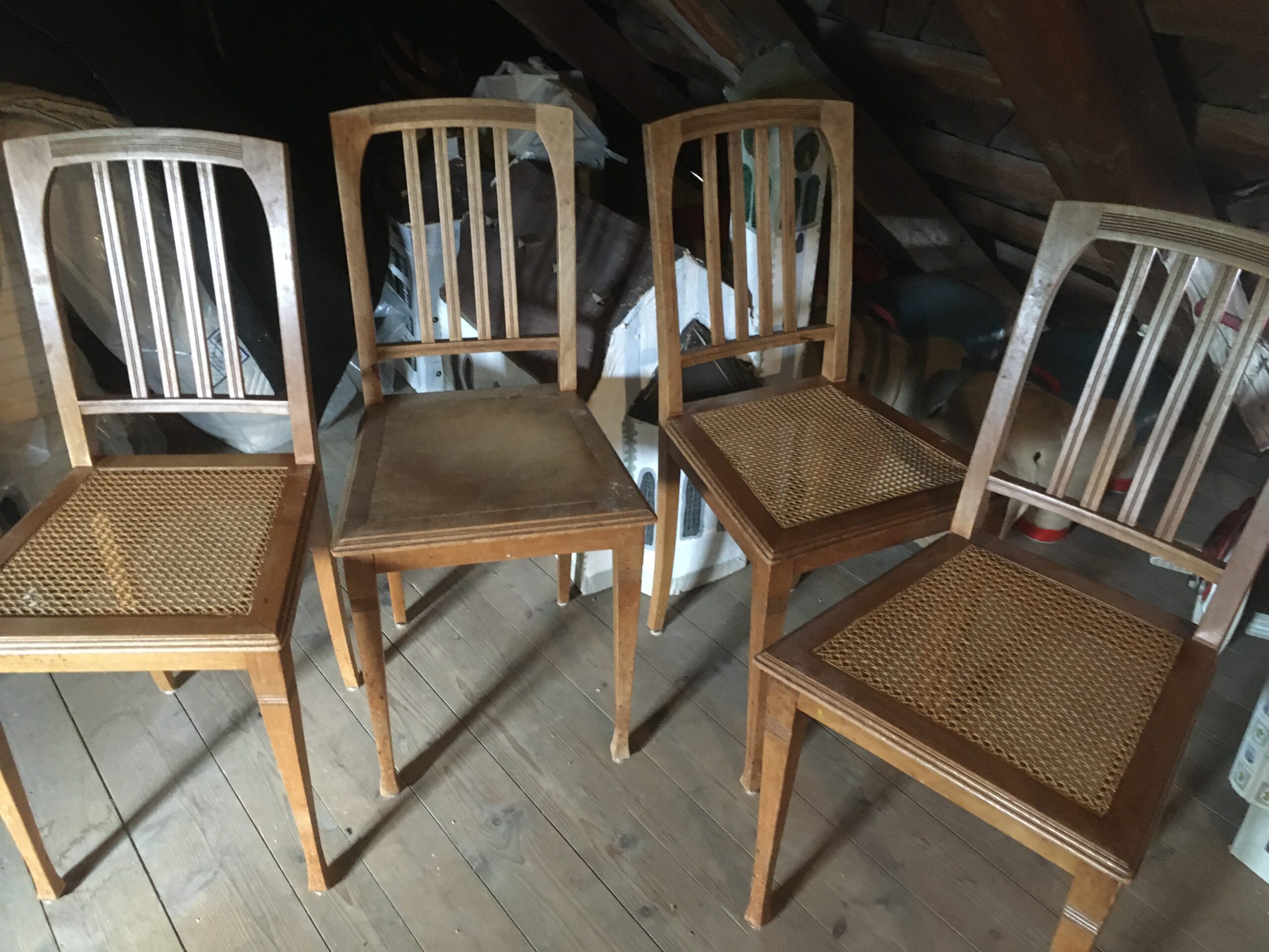 5Antike Stühle, holz mit geflecht